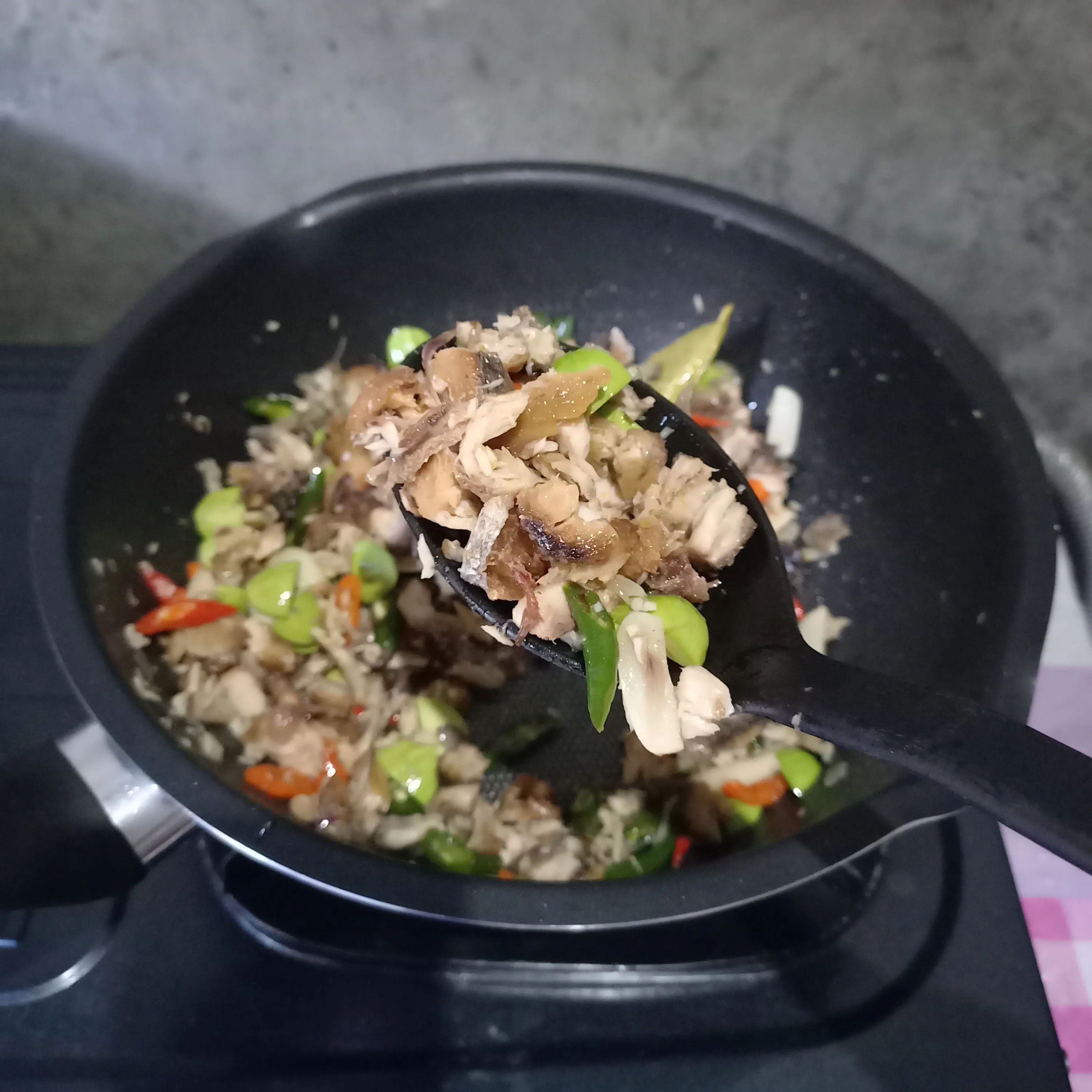 Step 4 Nasi Gurih Bakar Isi Tuna Suir Pete