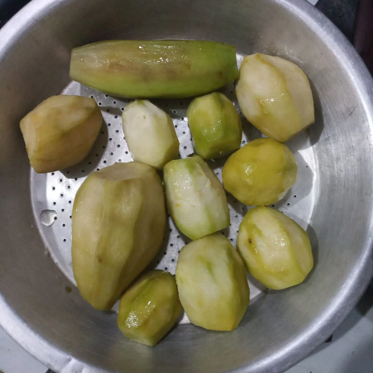 Step 1 Rujak Kedondong Serut Pisang Batu