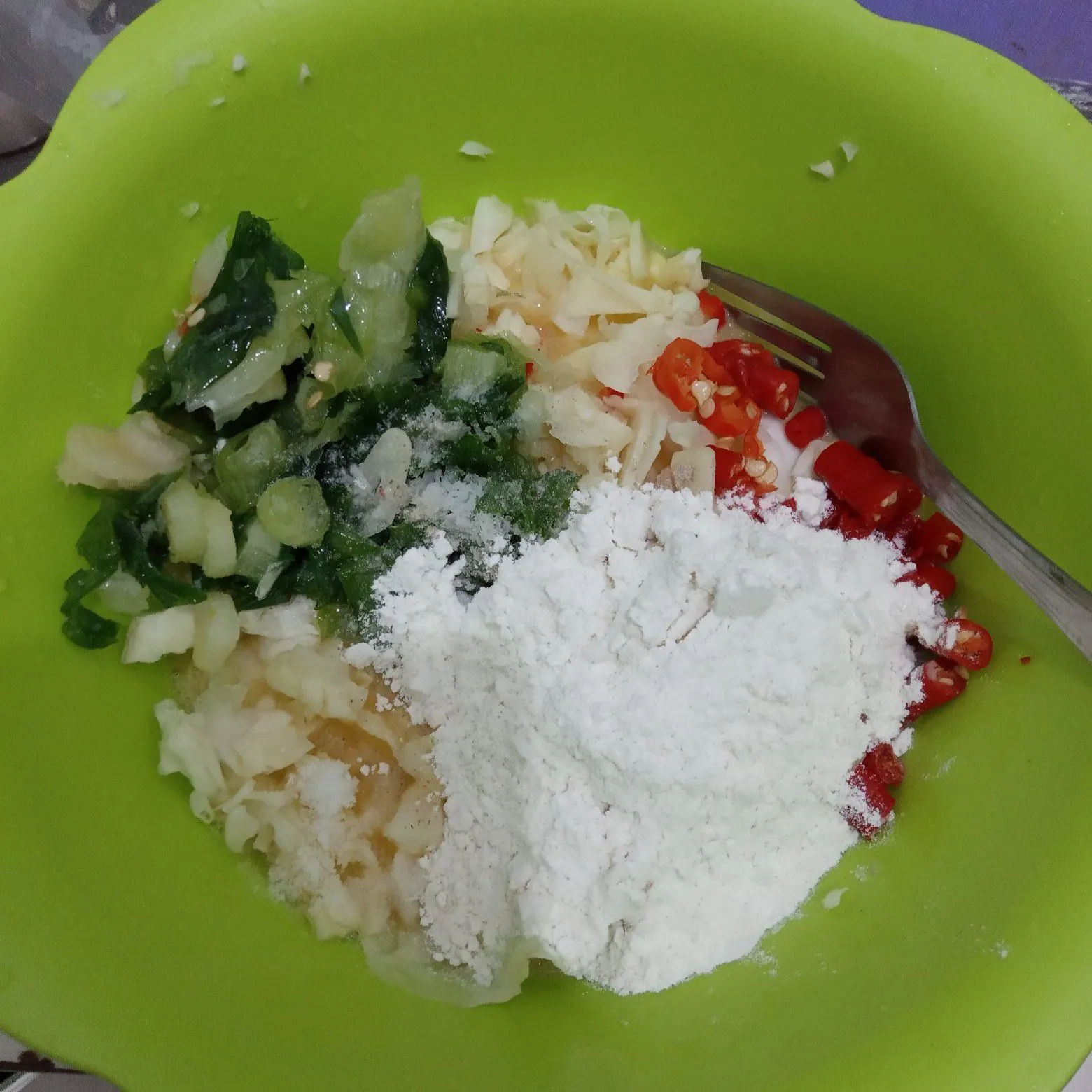 Step 3 Telur Dadar Isi Kol