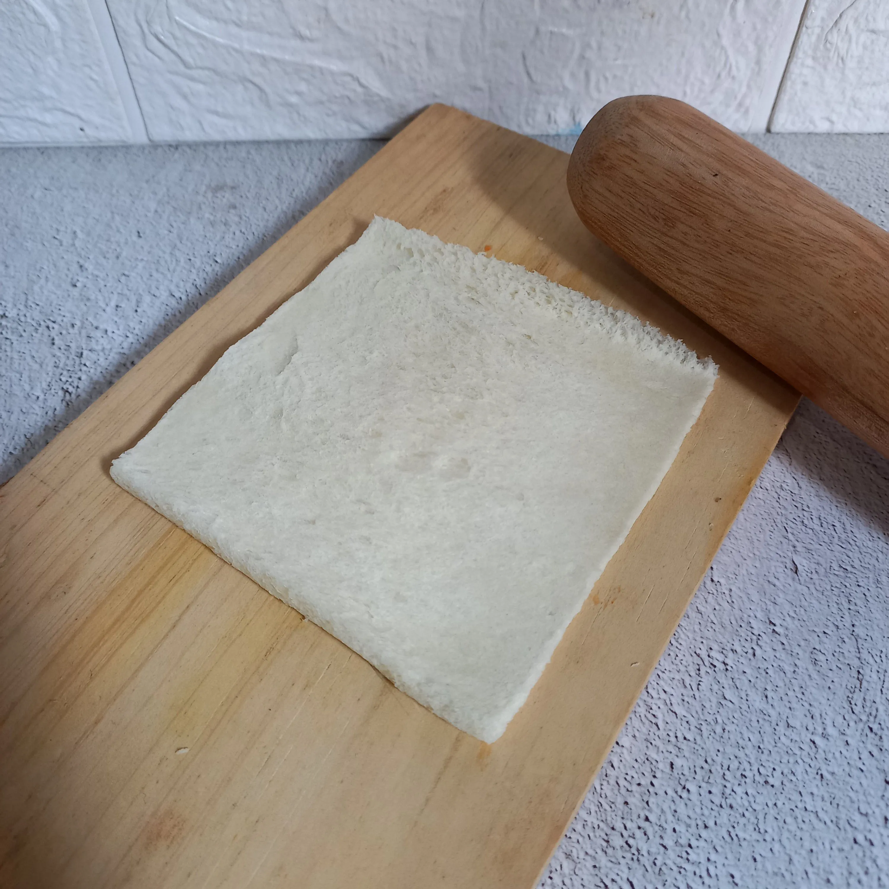 Step 1 Roti Bakar Isi Sosis Topping Nori