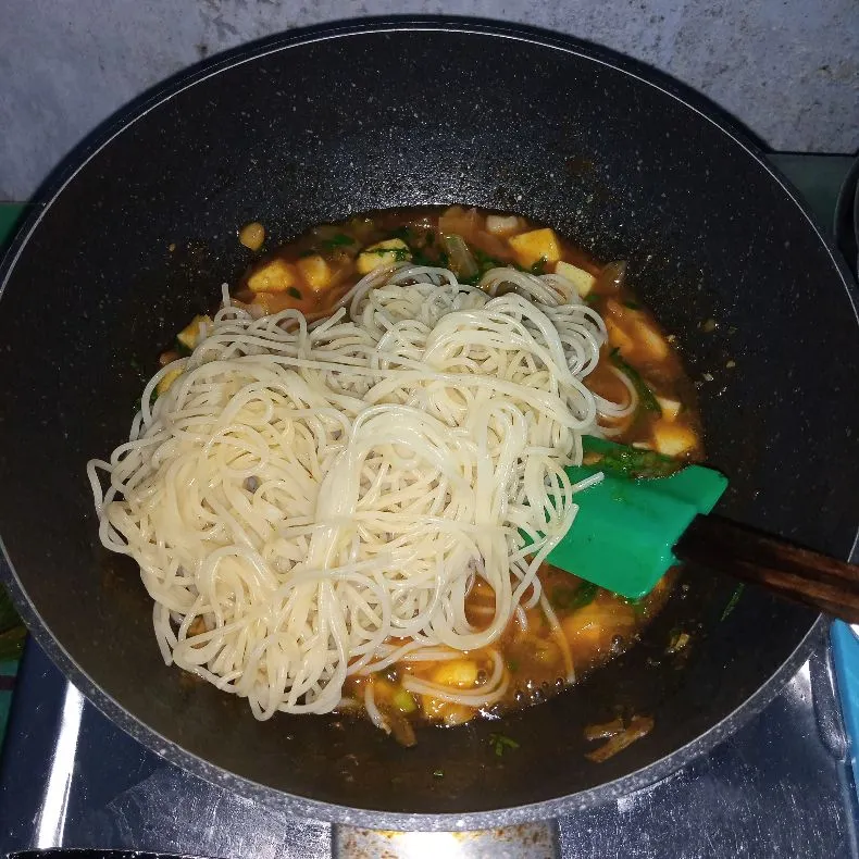 Step 5 Spaghetti Bolognese Tofu