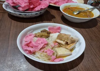 Lontong Sayur Padang