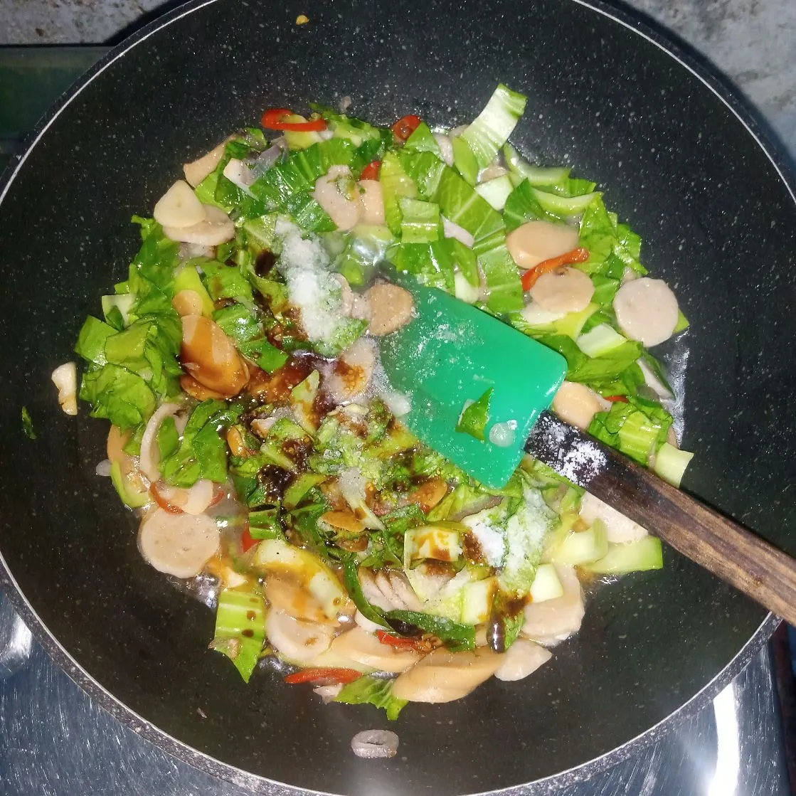 Step 4 Tumis Bakso Sosis Sawi