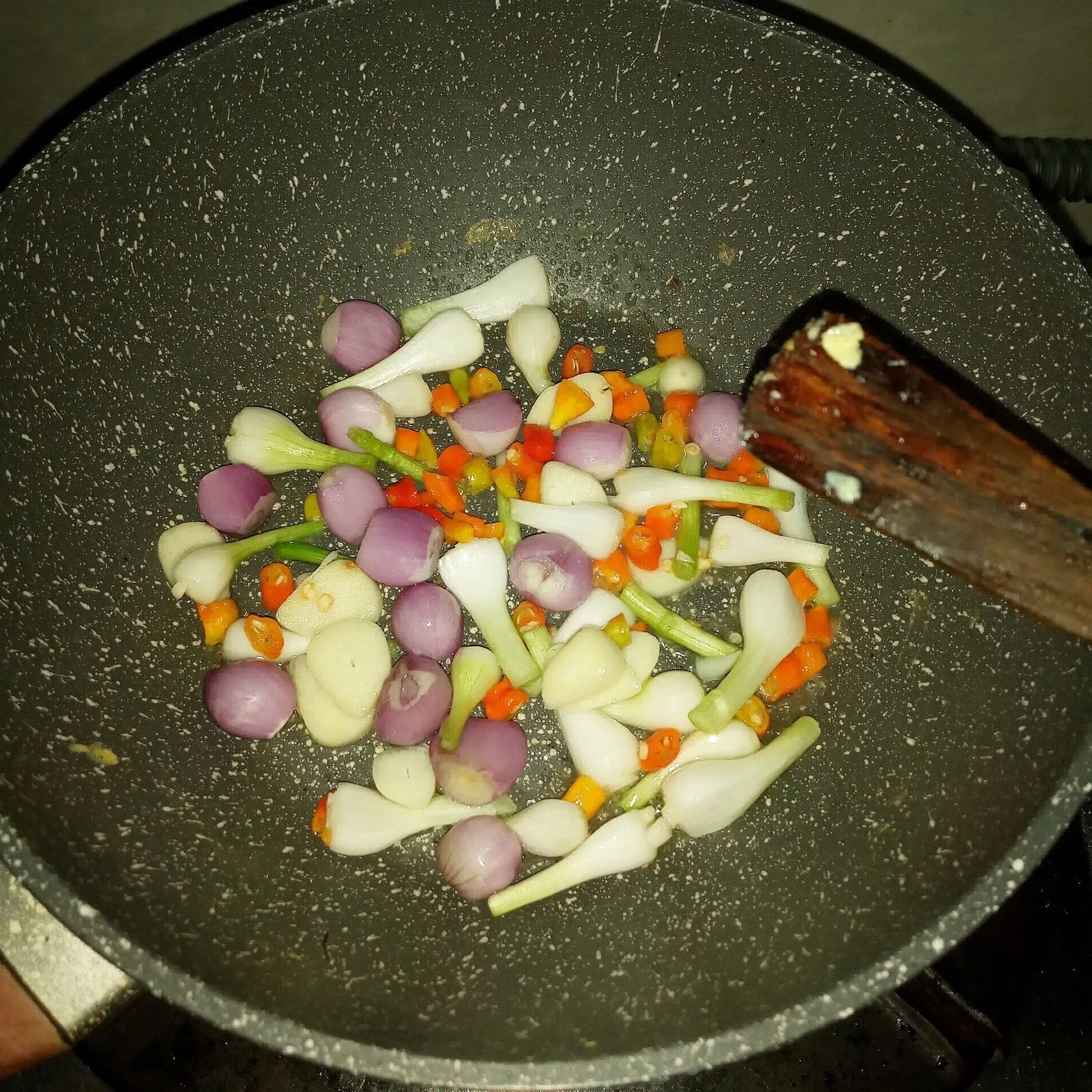 Step 3 Tumis Telur Bawang Lokio