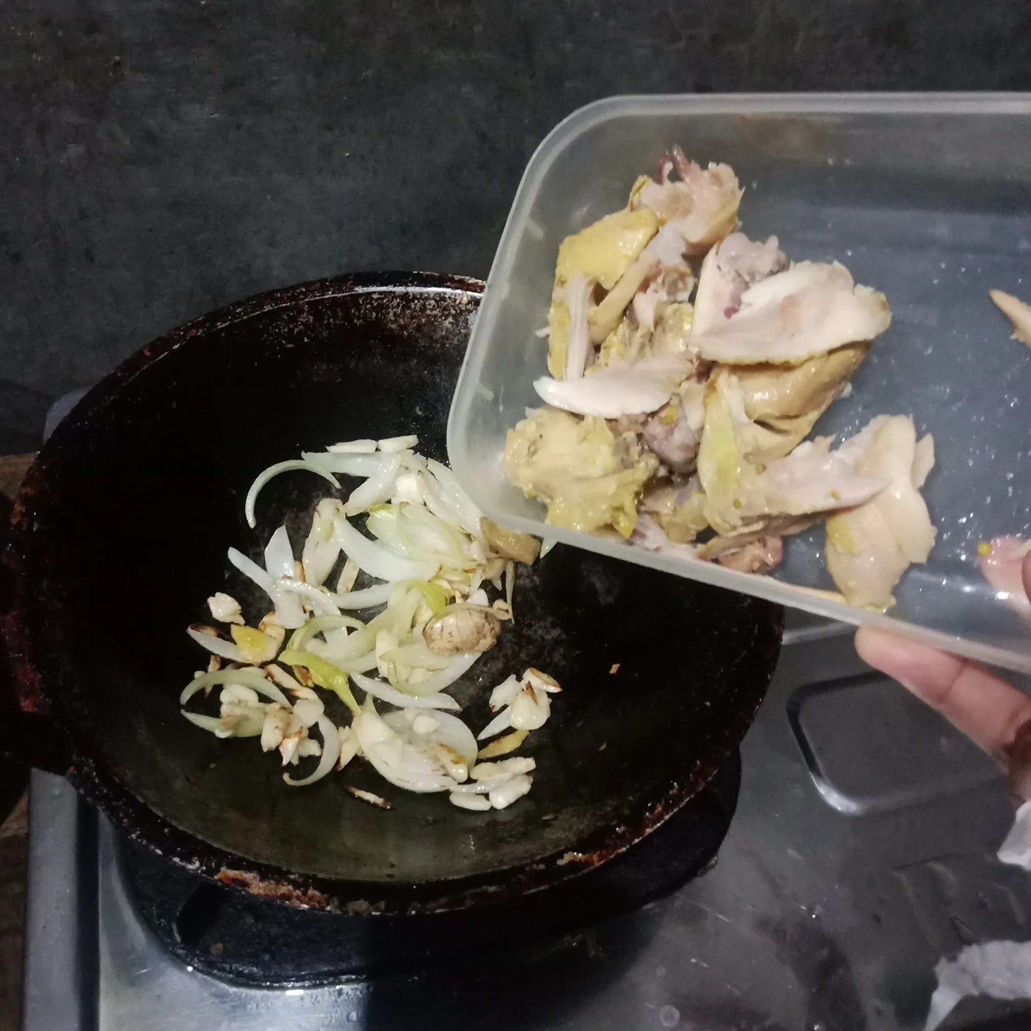 Step 2 Ayam Suwir Bumbu Kecap