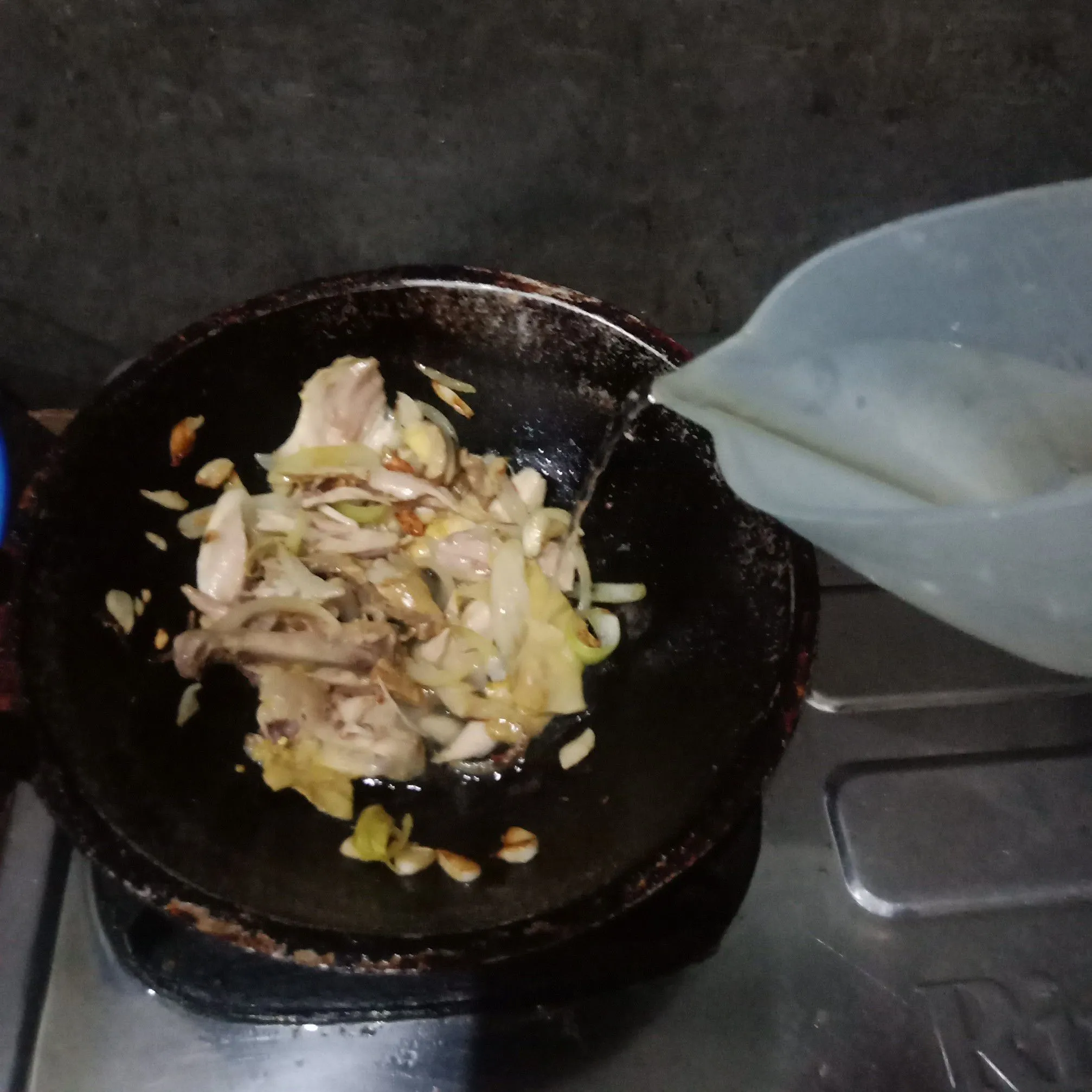 Step 3 Ayam Suwir Bumbu Kecap