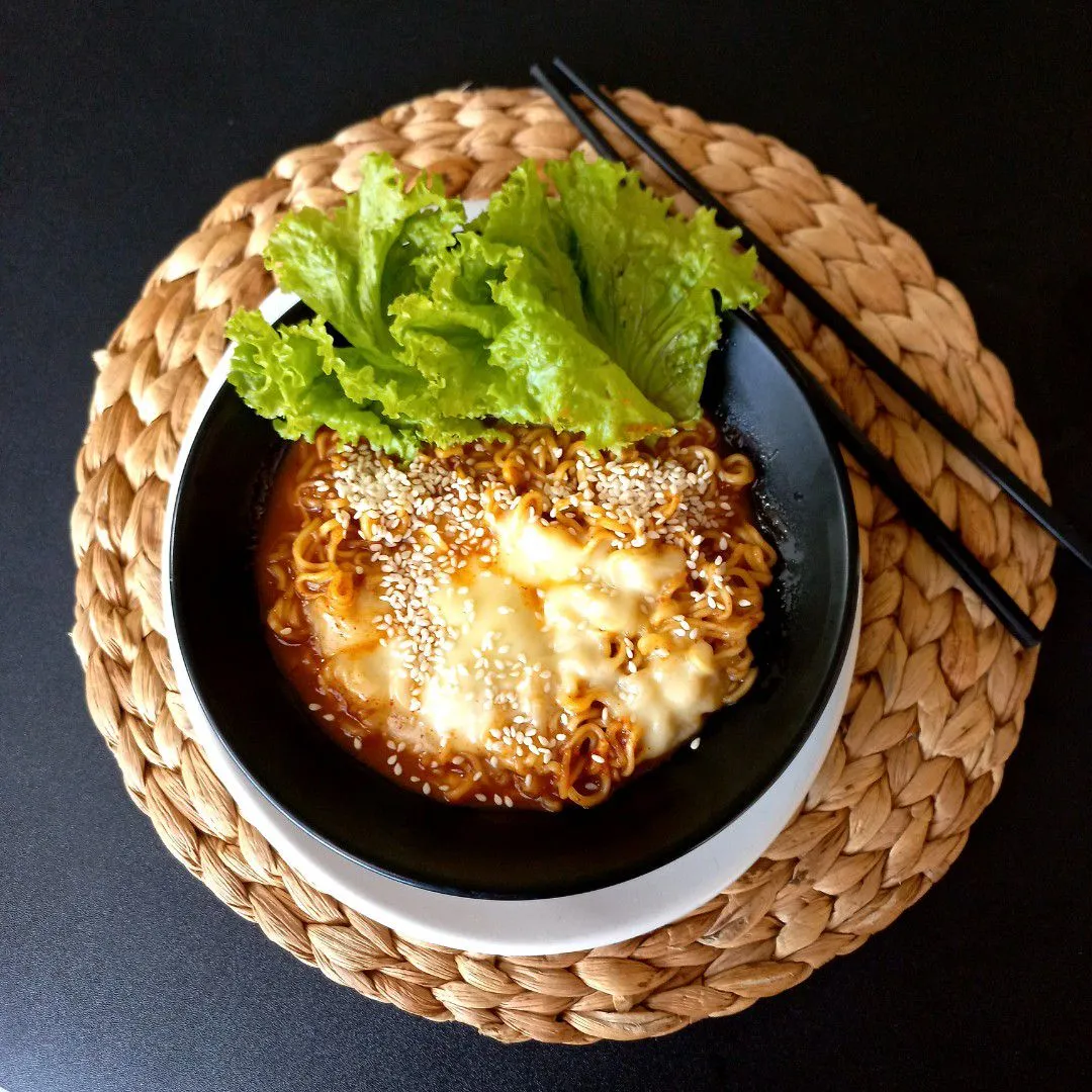 Step 6 Ramyeon Mozarella