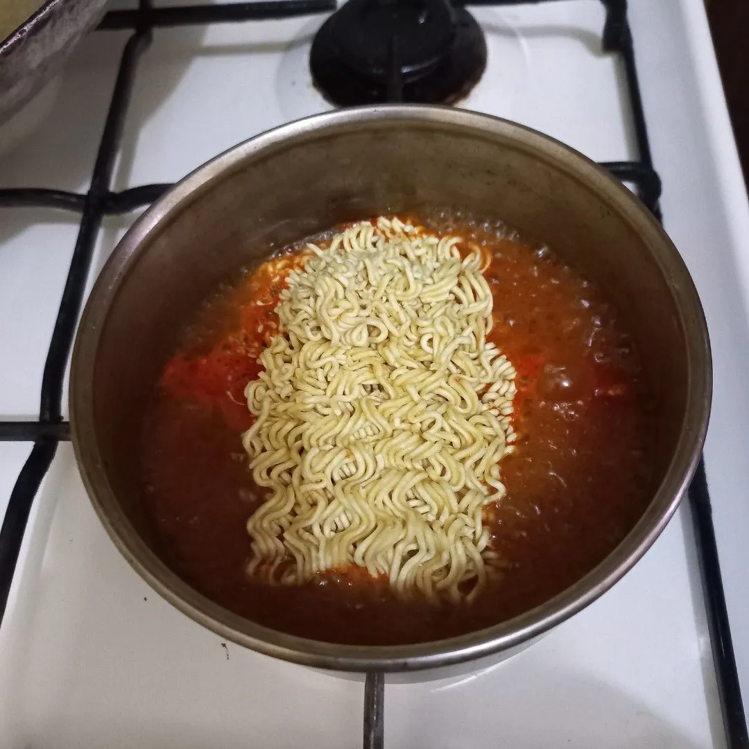 Step 3 Ramyeon Mozarella