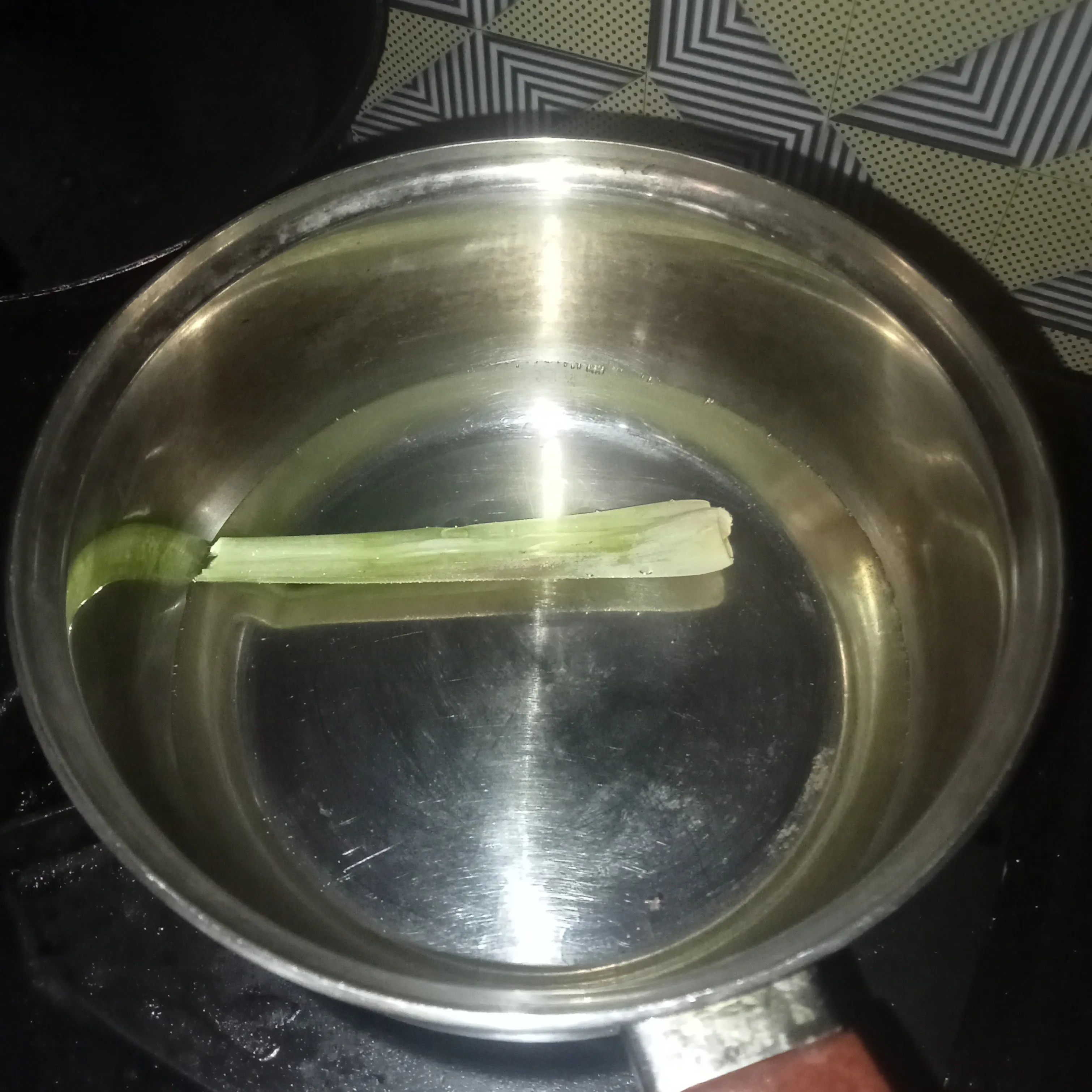 Step 1 Teh Sereh Lemon