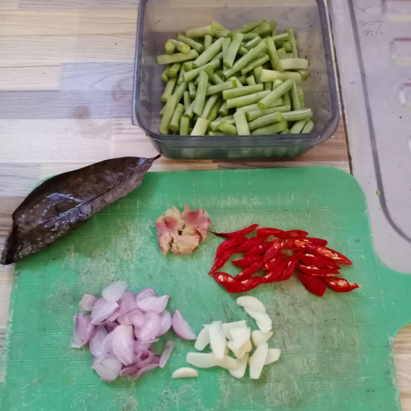 Step 1 Kacang Panjang Saus Tiram