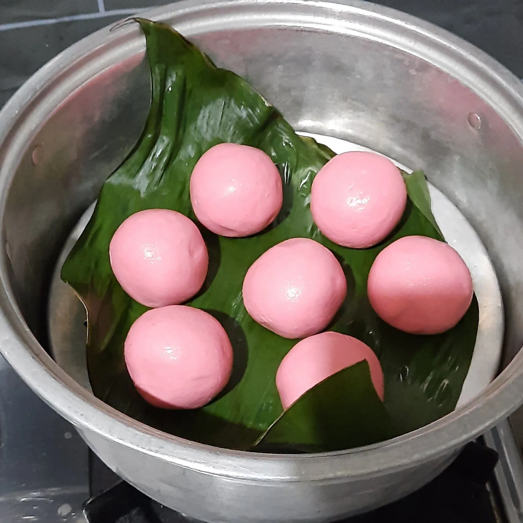 Step 5 Putri Mandi Merah Putih