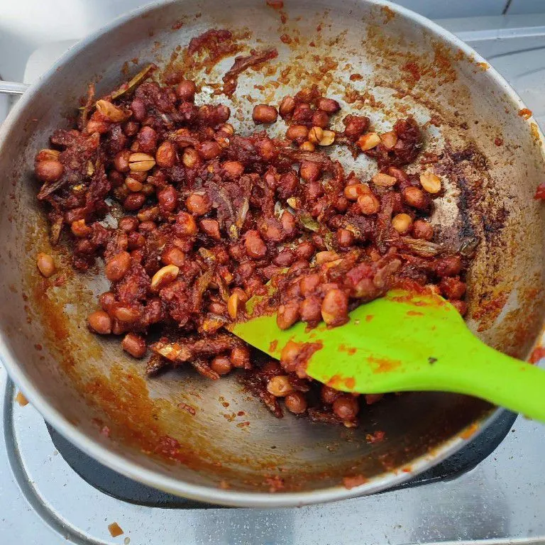 Step 7 Kering Teri Kacang Pedas Manis