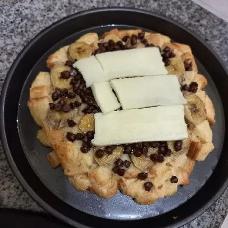Step 8 Pizza Roti Pisang Cokelat Keju