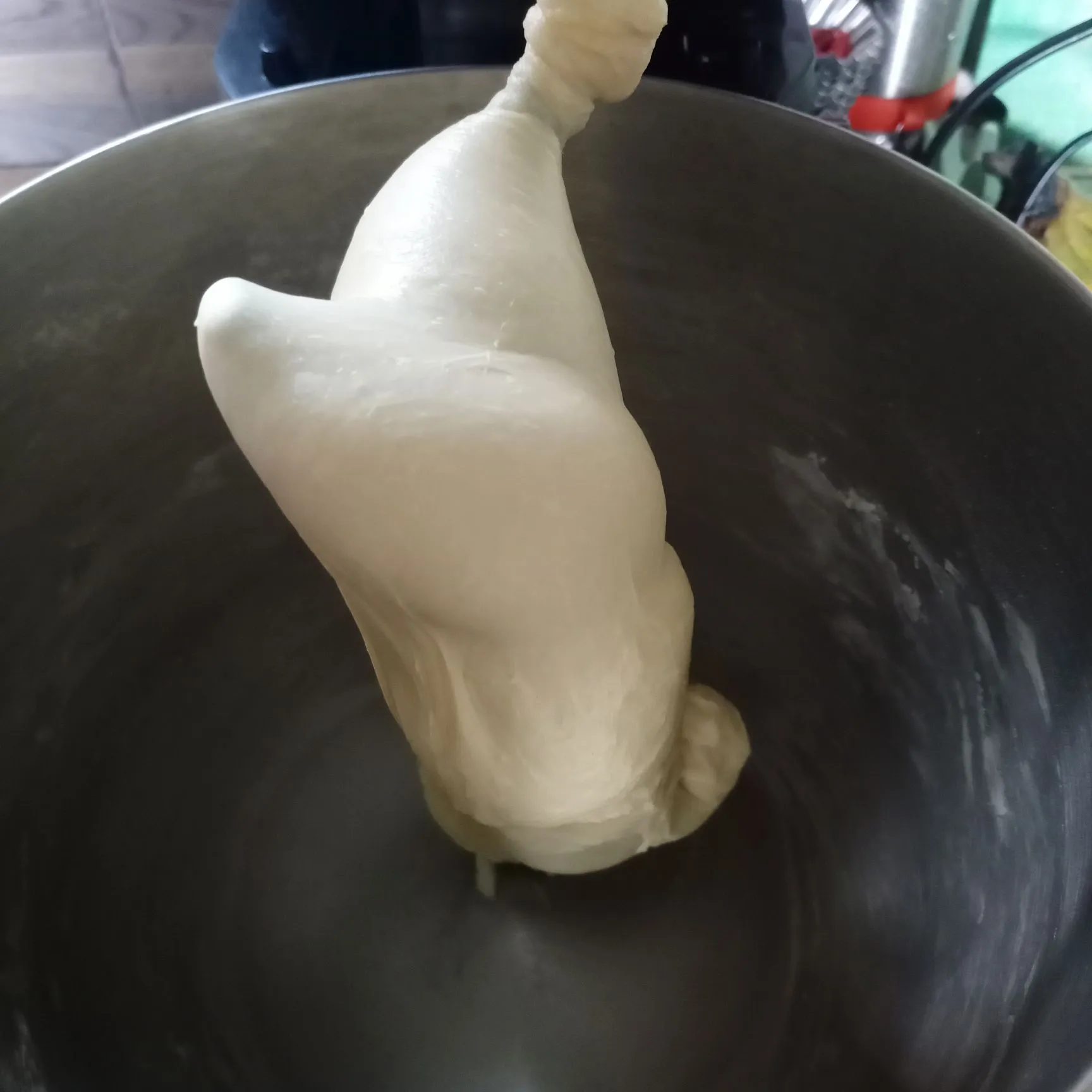 Step 4 Roti Sobek Isi Selai Strawberry