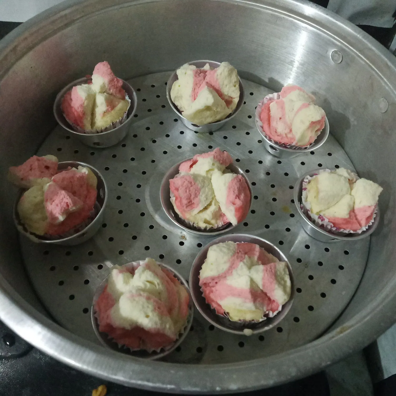 Step 6 Bolu Kukus Air Kelapa