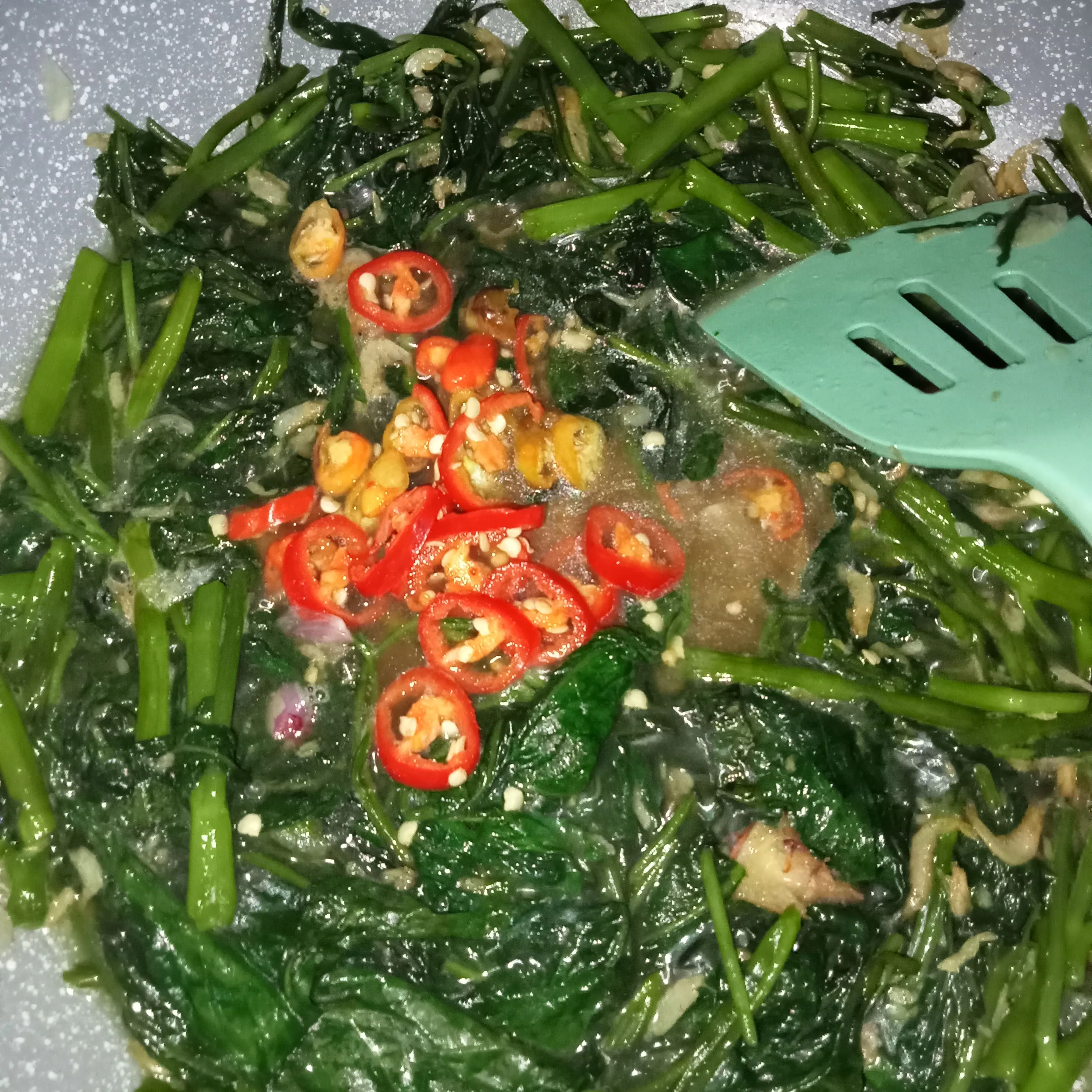 Step 4 Cah Kangkung Ebi