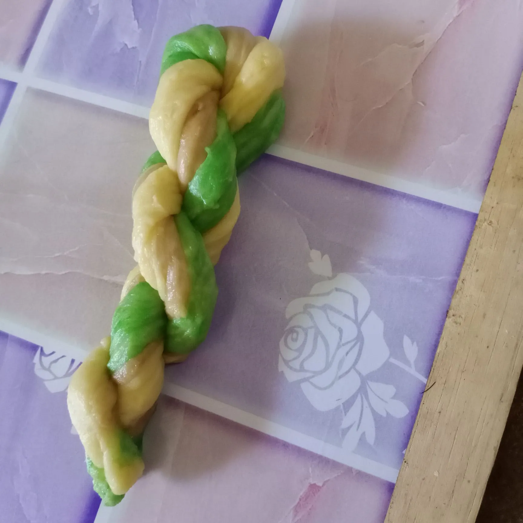 Step 7 Untir-untir Pandan Mocca