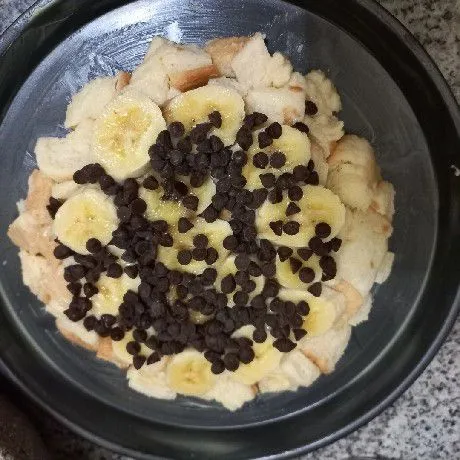 Step 6 Pizza Roti Pisang Cokelat Keju