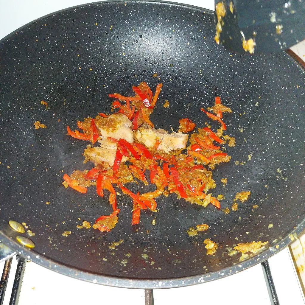 Step 5 Tumis Kangkung Bumbu Ebi