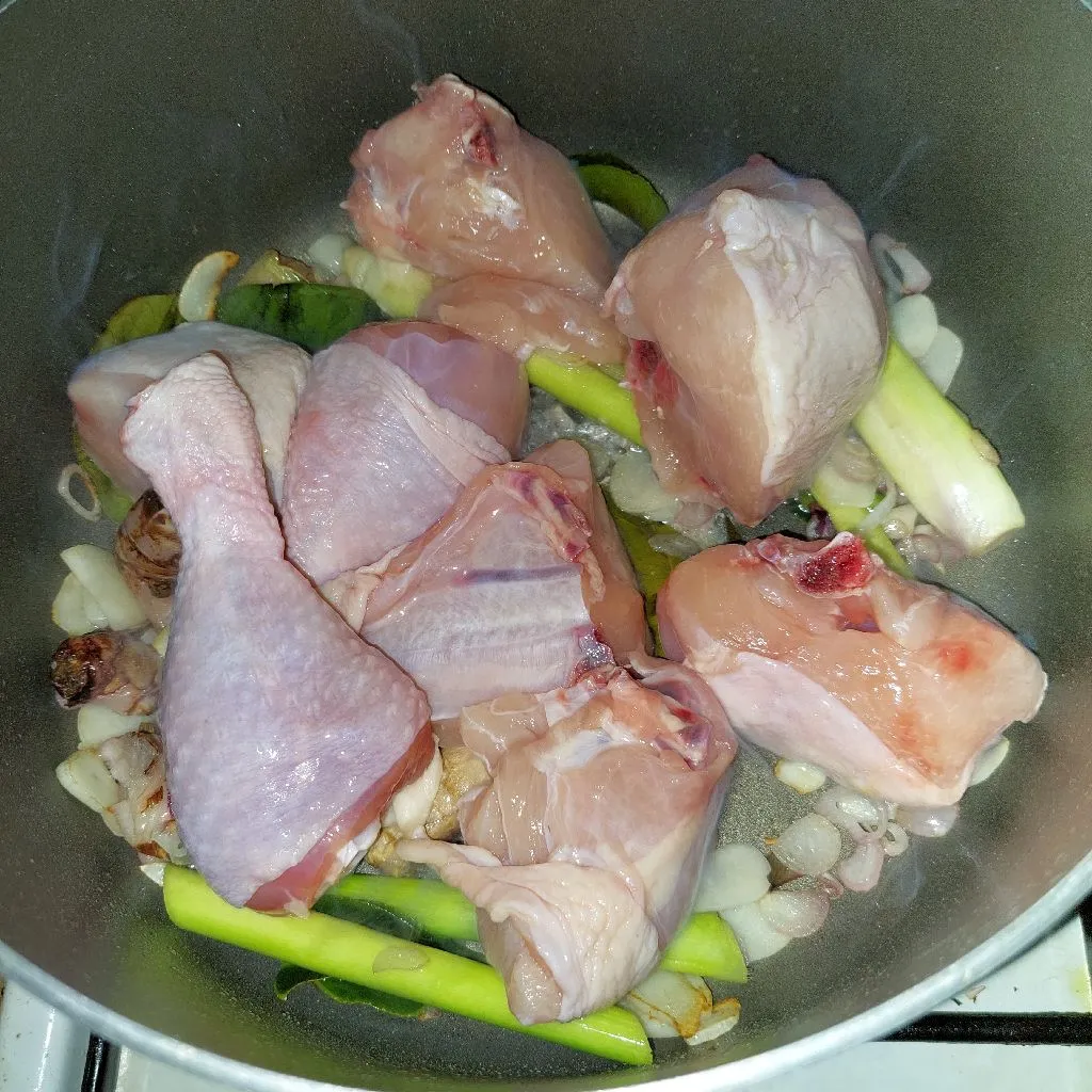 Step 3 Garang Asem Ayam
