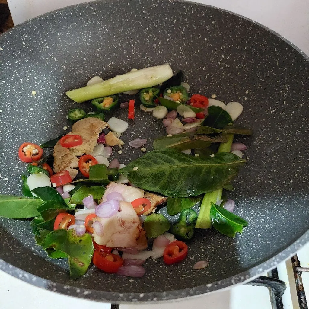 Step 1 Asem-Asem Ikan Tenggiri