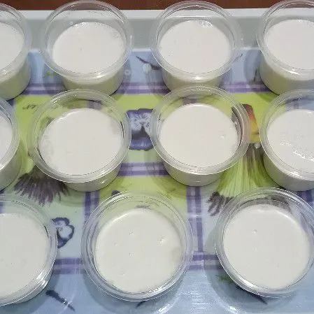 Tuang ke cup sebanyak 3/4.