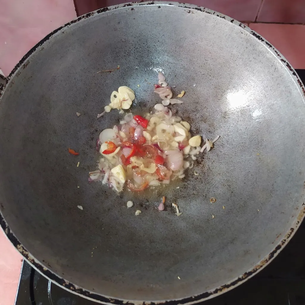 Step 3 Tumis Bayam Tempe