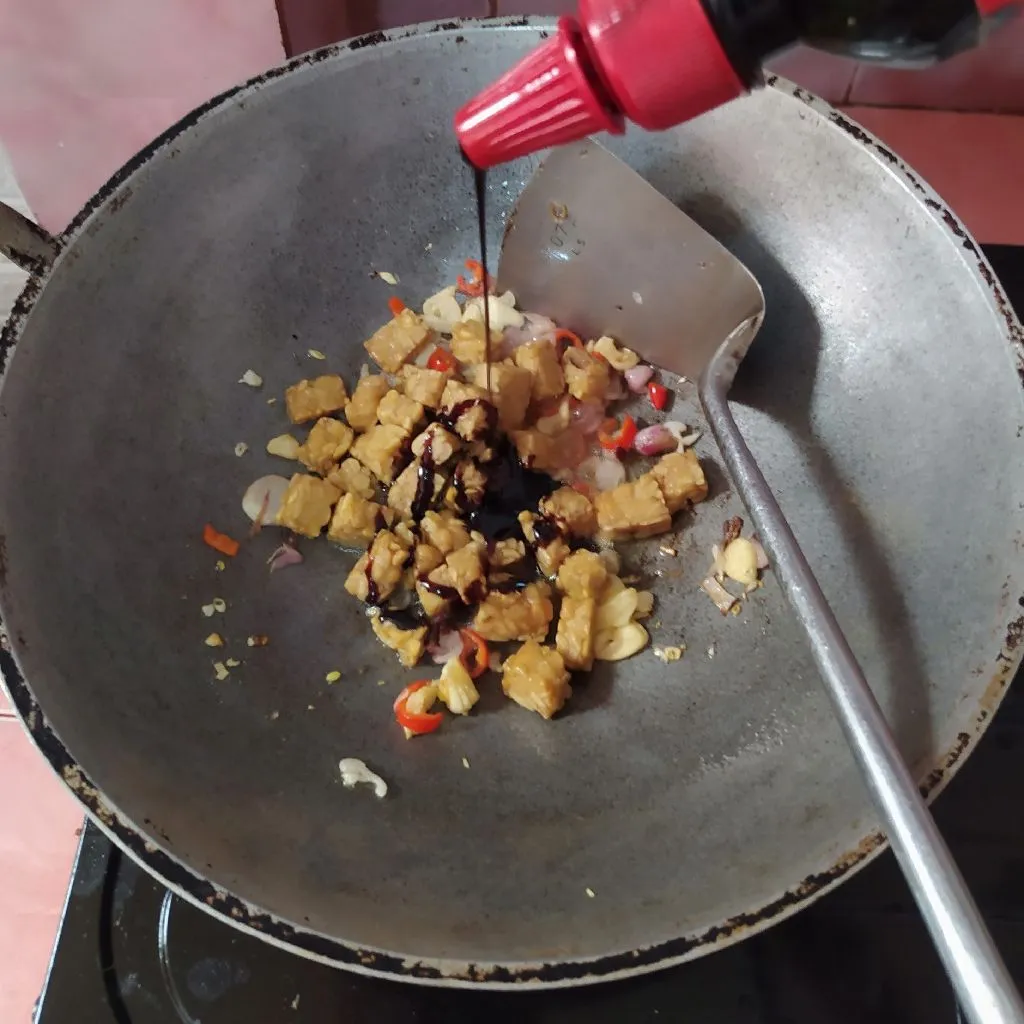 Step 4 Tumis Bayam Tempe