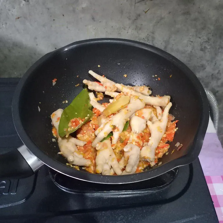 Step 4 Ceker Pedas Neraka