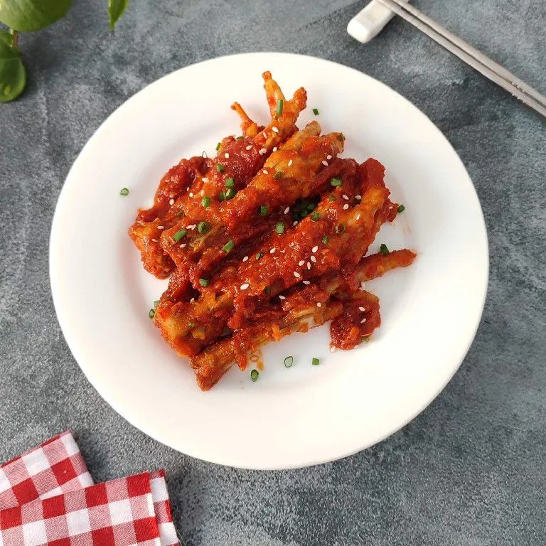 Step 7 Maeun Dakbal (Ceker Pedas Korea)