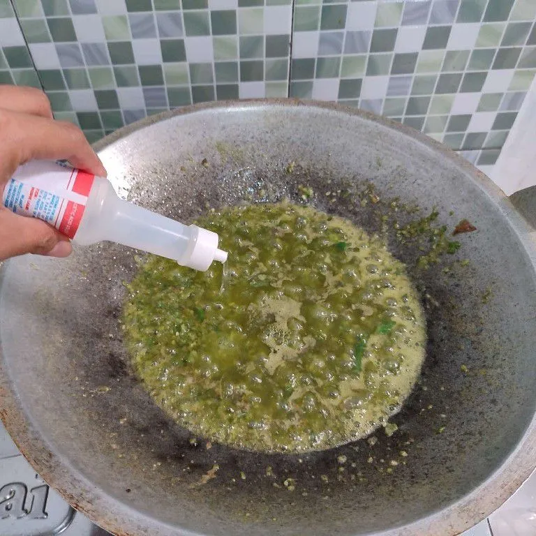 Step 6 Ayam Goreng dan Tahu Balado Ijo