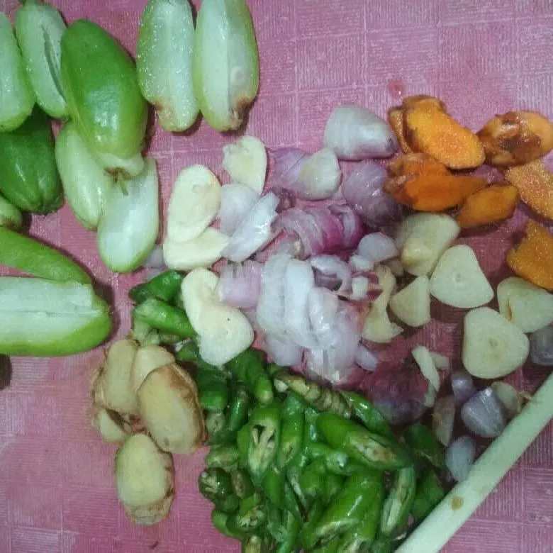 Step 2 Ikan Kuah Asam Khas NTT