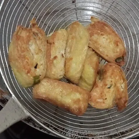 Step 10 Rolade Tahu