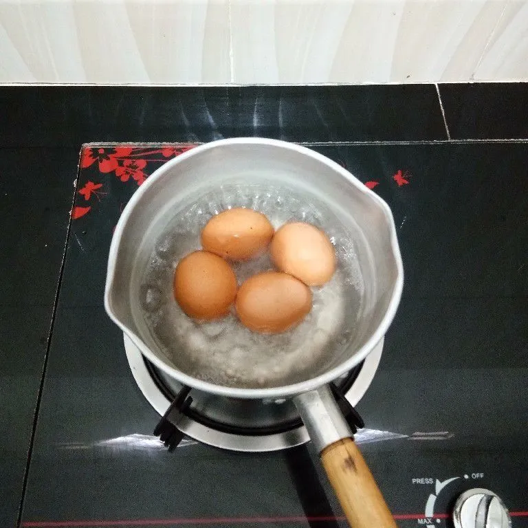 Step 1 Semur Telur Kentang
