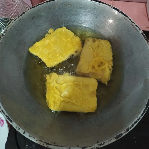 Goreng hingga matang.