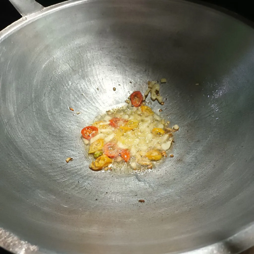 Step 2 Tumis Bayam Gojiberry