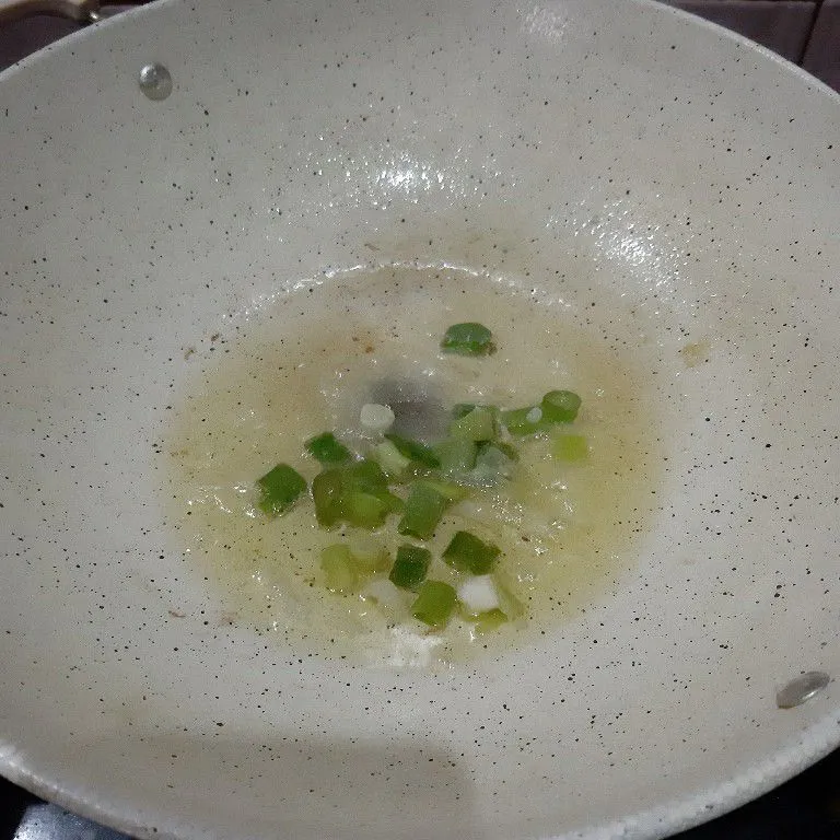 Step 2 Nasi Goreng Telur ala Jepang