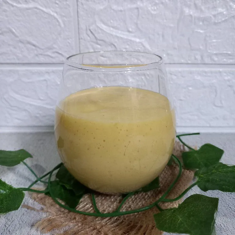 Step 5 Banana Mango Yogurt Smoothie