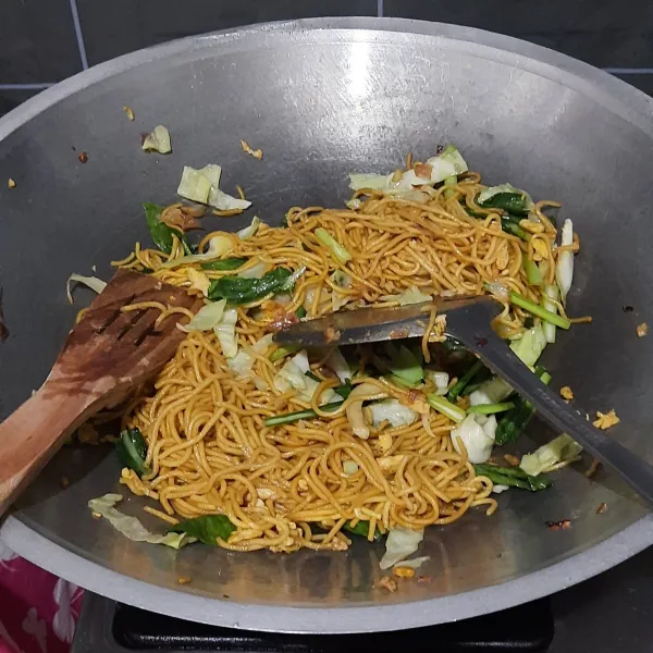 Kemudian sajikan bersama pelengkap.