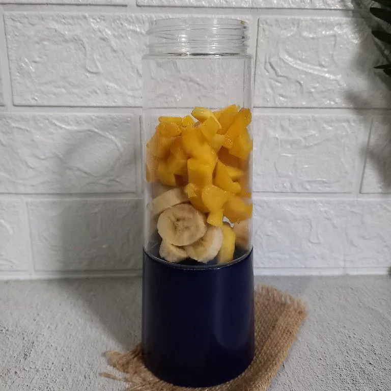 Step 2 Banana Mango Yogurt Smoothie