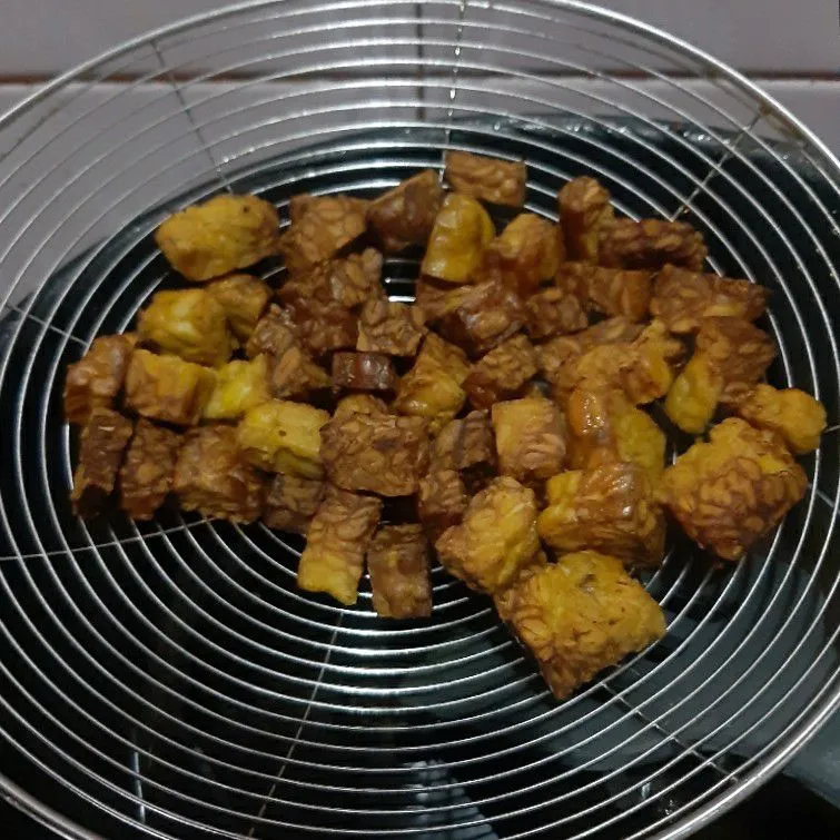Step 2 Tempe Masak Kecap Pedas