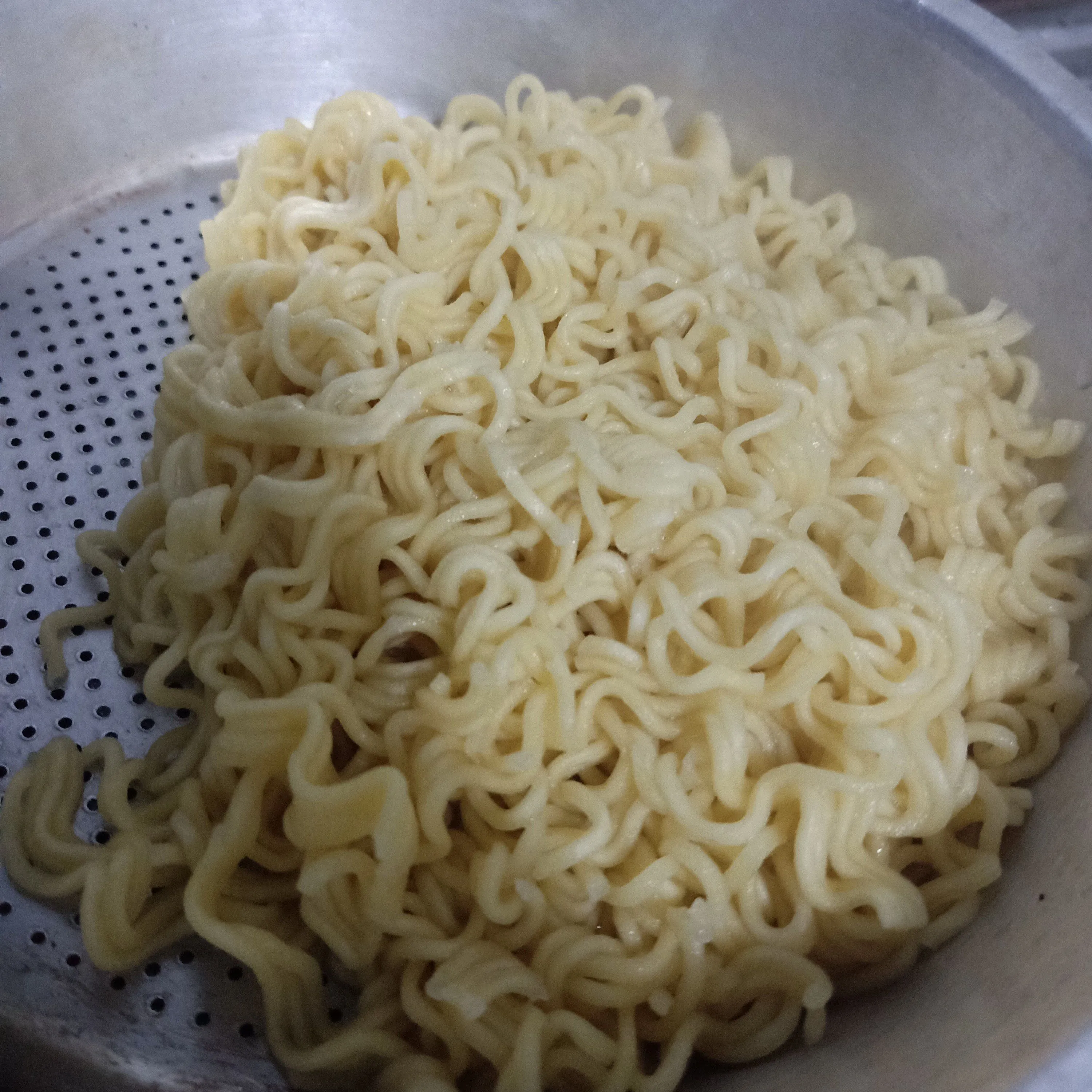 Step 2 Mie Goreng Instan