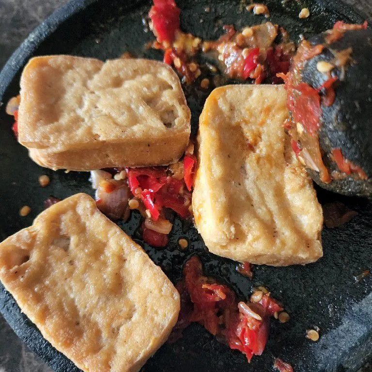 Step 4 Tahu Sambal Bawang