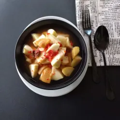 Asinan Apel dan Jambu Kristal