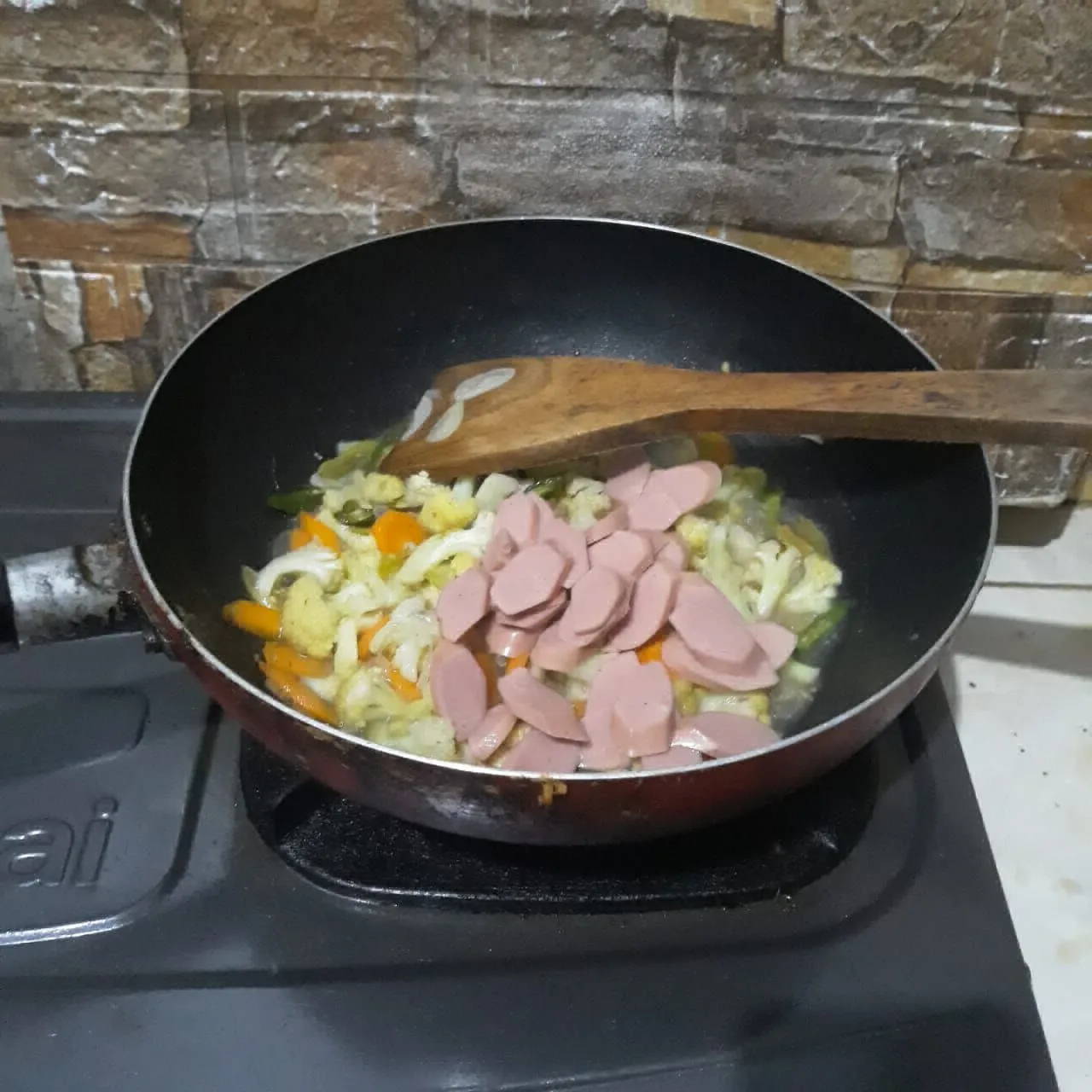 Step 6 Tumis Kembang Kol Wortel Sosis