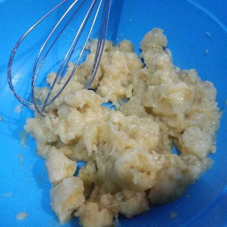 Step 2 Eggless Banana Muffin