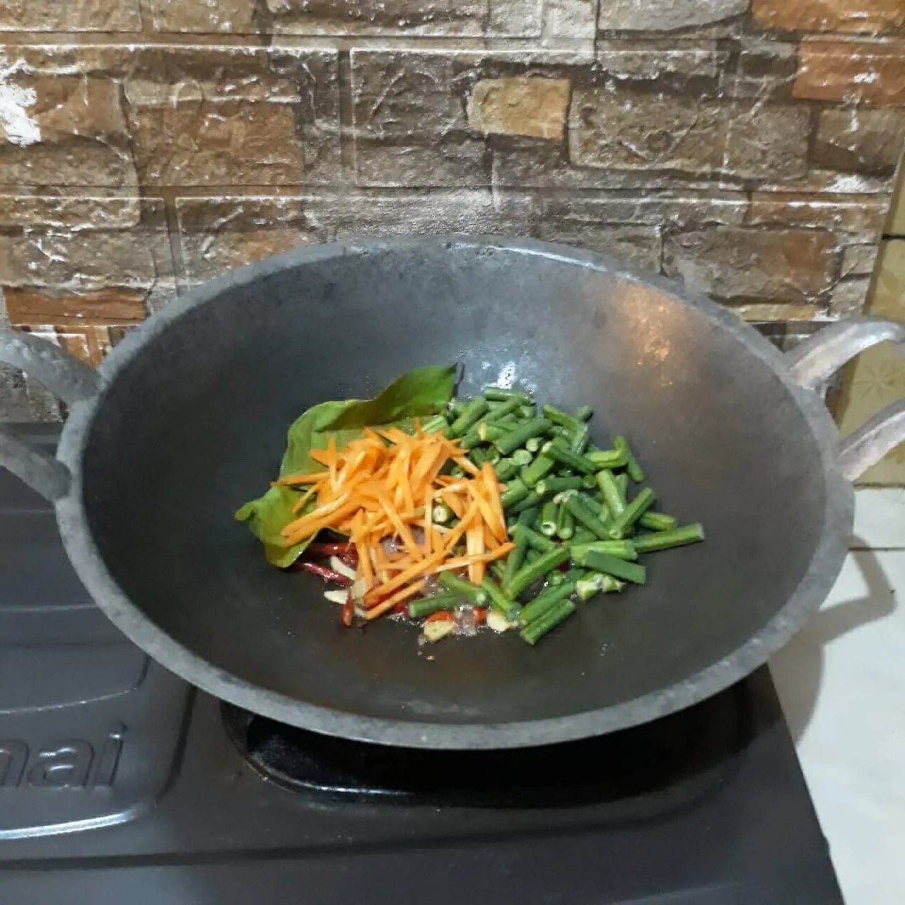 Step 4 Tumis Kacang Panjang Kecambah
