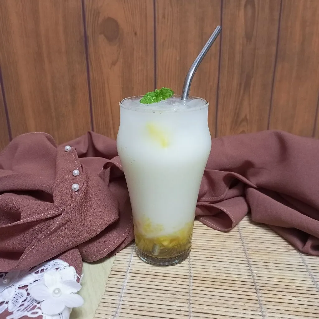 Pineapple Yogurt Soda