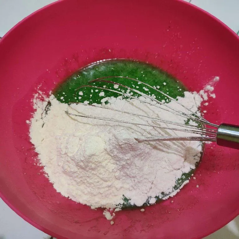 Step 5 Brownies Panggang Pandan Keju