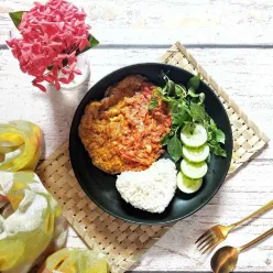 Telur Penyet Ala Anak Kost #MENUTANGGALTUA